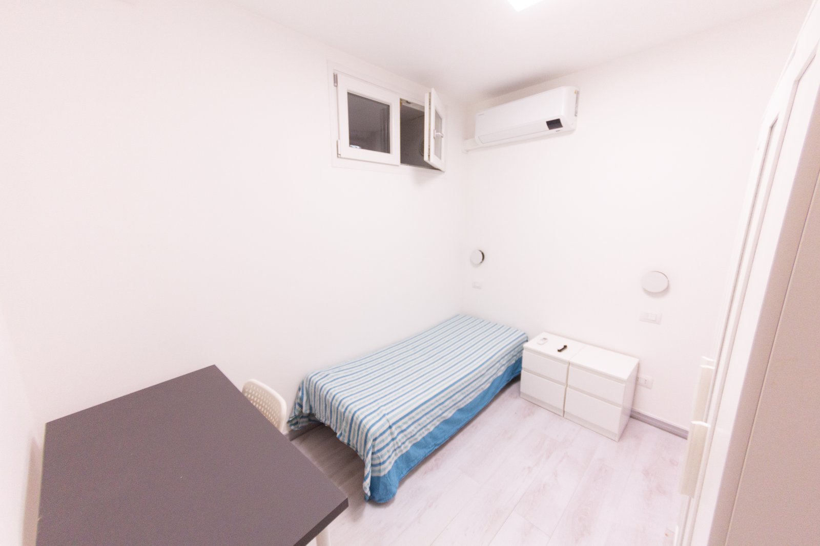 CLAUDIA1 - ROOM 1