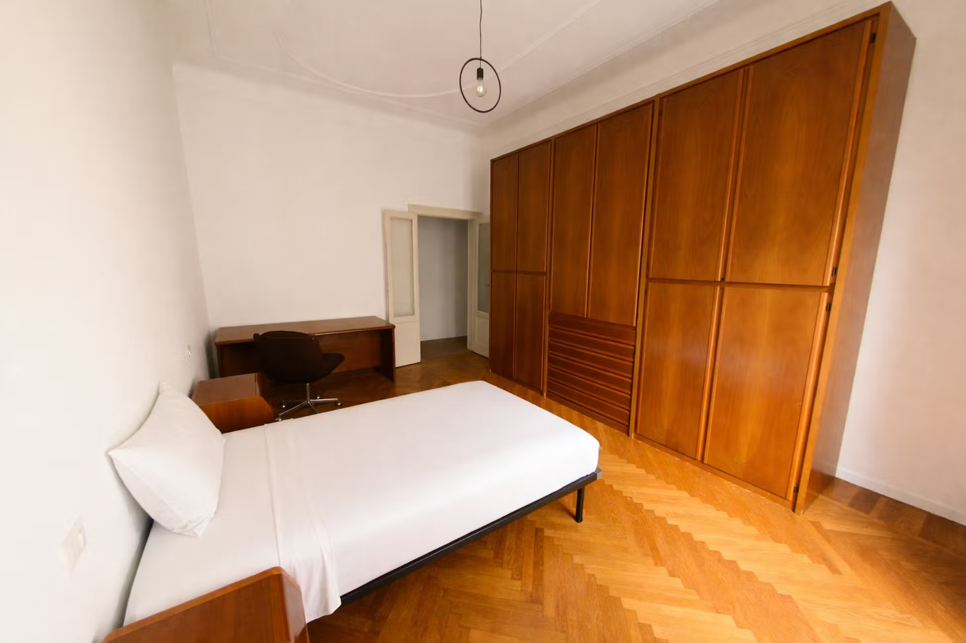 LEONCAVALLO10 - ROOM 2